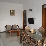Nirwana Hotel Lembang By Zuzu