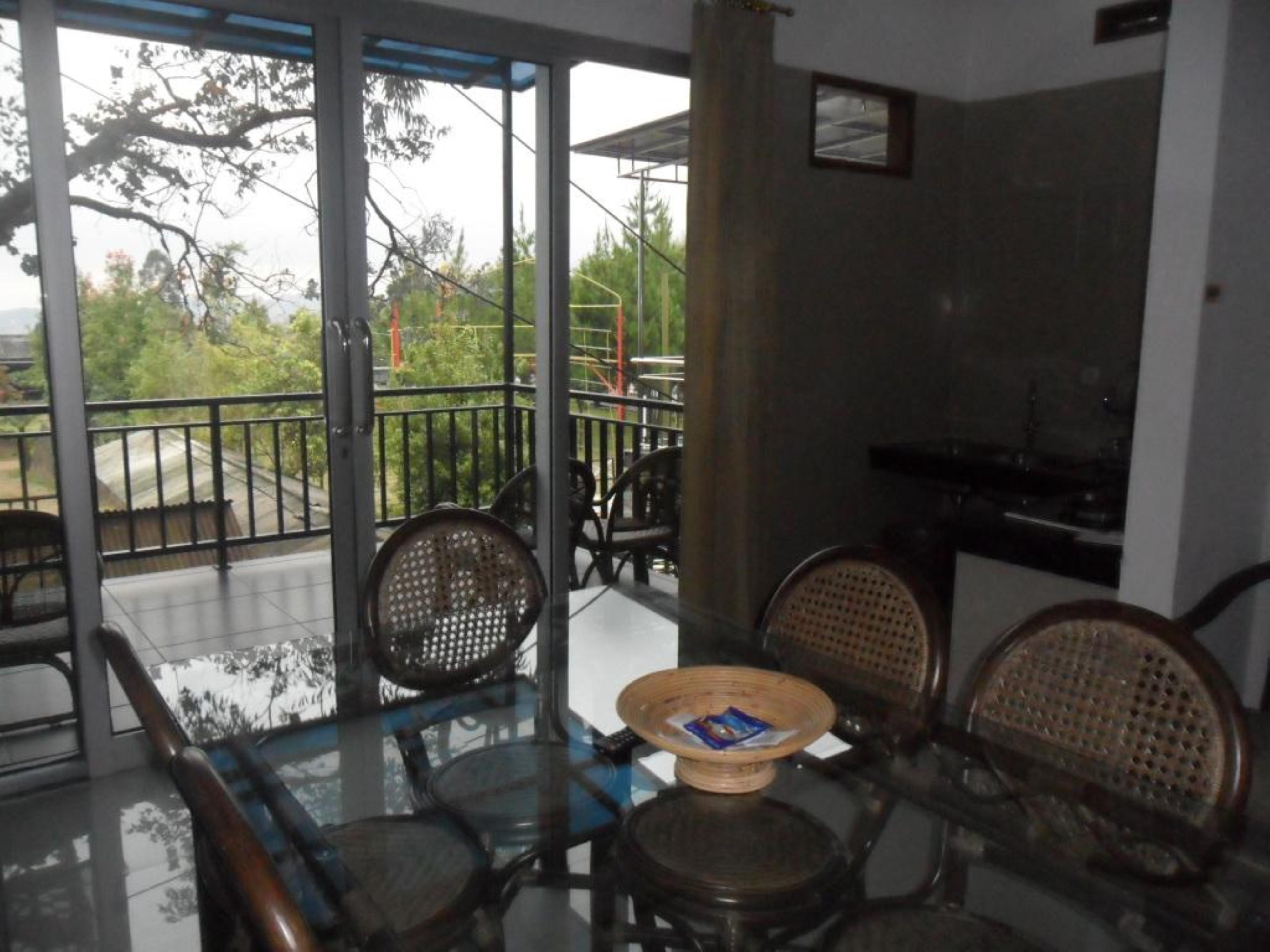 Hotel Nirwana Lembang By Zuzu Bandung