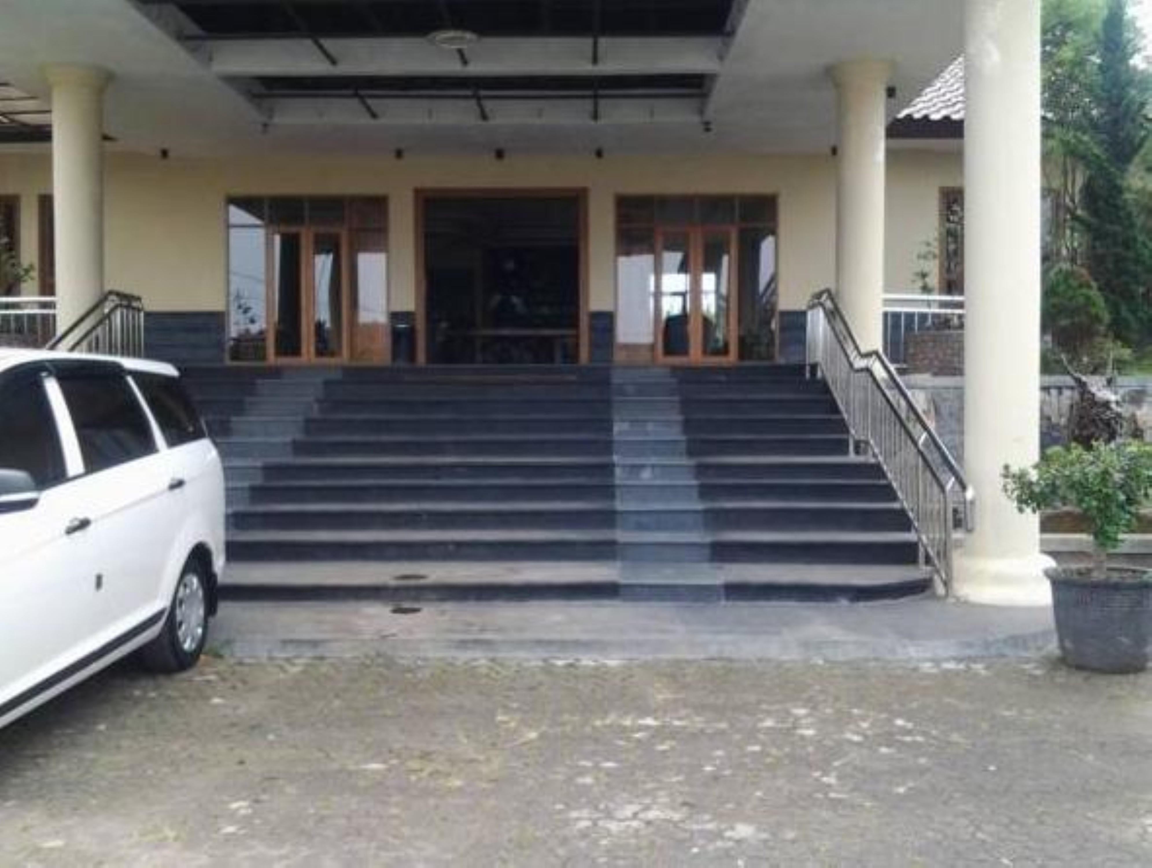 Nirwana Lembang By Zuzu Bandung